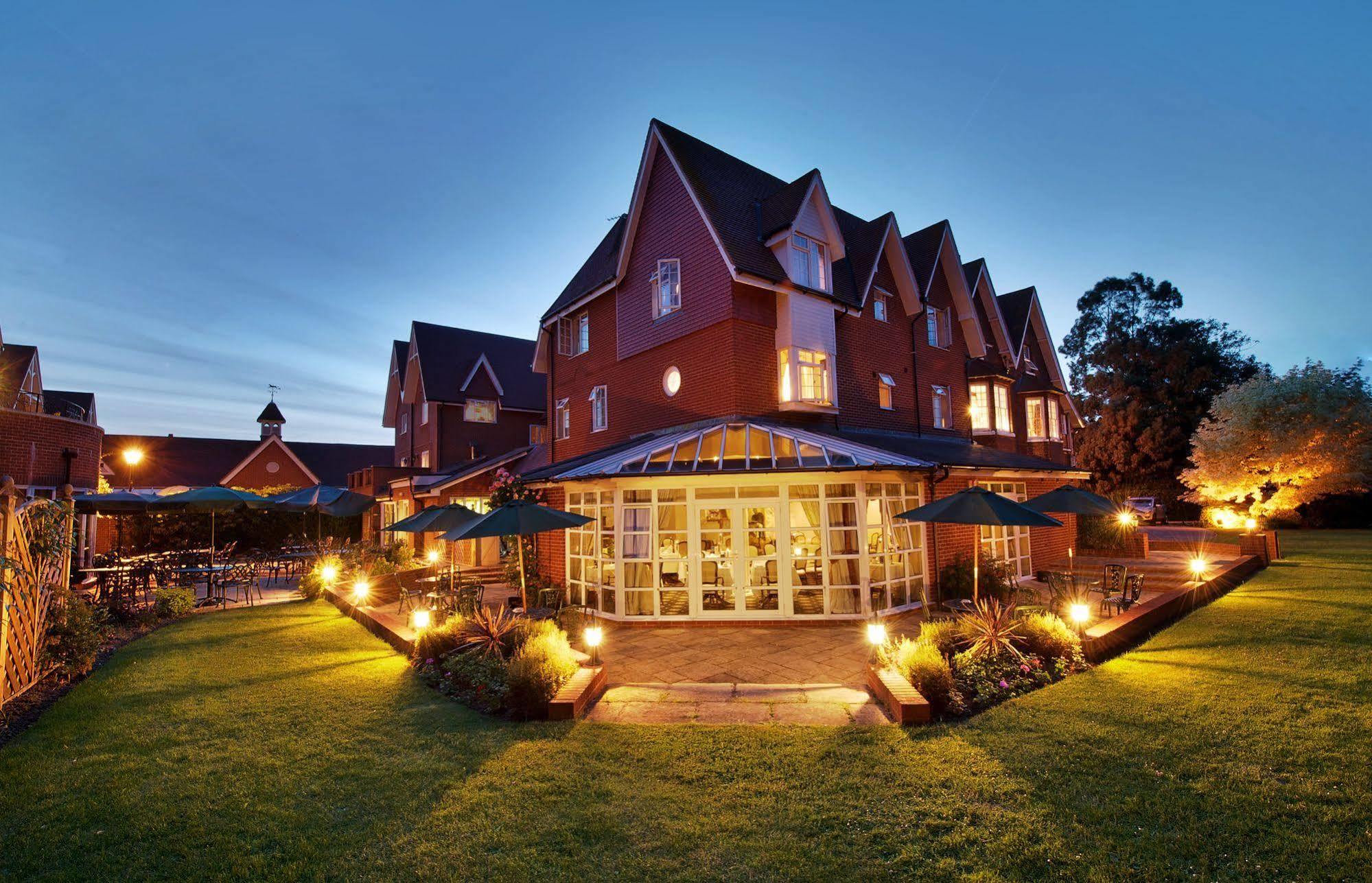 Hempstead House Hotel & Restaurant ซิททิงบอร์น ภายนอก รูปภาพ